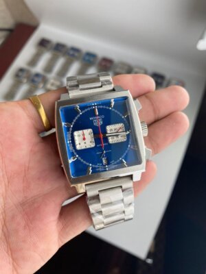 Luxury Branded Genuine AAA+ Louis vuitton watches first copy