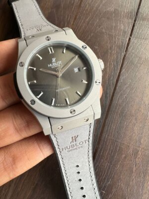 Hublot Vendom Classic Grey Rubber Strap Swiss Automatic watch 35