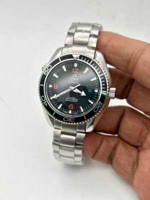 Omega Sea Master Stainless Steel Swiss Automatic Men's watch 99