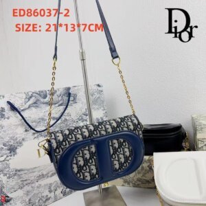 CHRISTIAN DIOR  SIGNATURE OVAL CAMERA SLING bag 12A QUALITY 16