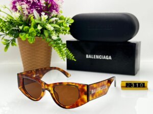 Branded First copy Balenciaga Men sunglasses online in cash on delivery