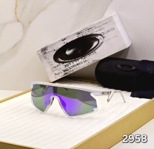 Luxury Stylish 7A+ First copy Oakley Sunglasses for Women