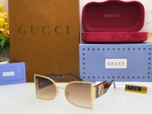Stylish First copy Branded Replica Gucci mens Sunglasses