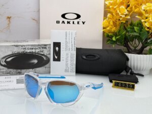 Luxury Branded Designer Oakley first copy Men sunglasses at low price