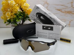 Replica First Copy Oakley Sunglasses For Men at low price