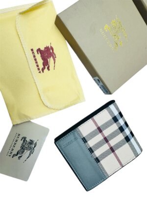 Burerry  High-End Quality Wallet 31