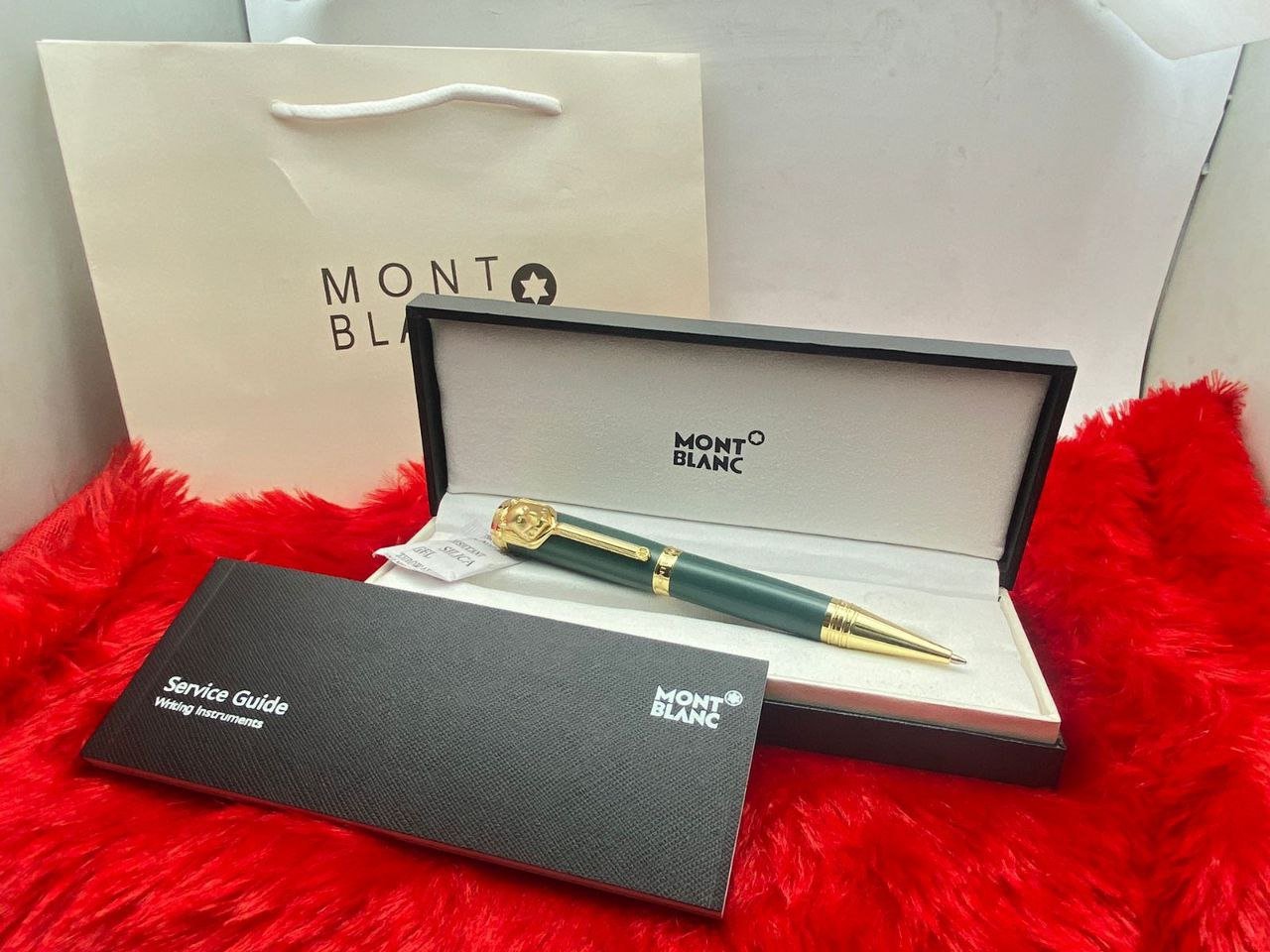 Luxury Mont blanc Pen First copy online in cash on delivery