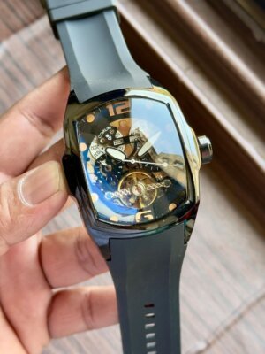 Luxury branded Corum 1st copy watches at best price online