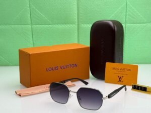 Louis Vuitton 2615 Premium high quality Sunglasses 146