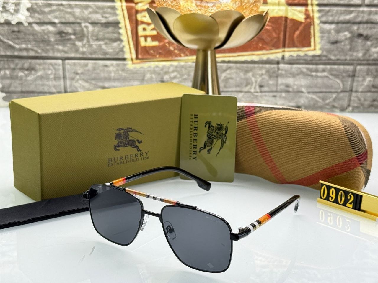 Burberry Premium high quality Sunglasses 633