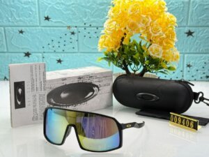 Oakley Premium high quality Sunglasses 884