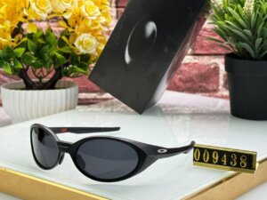 Oakley Premium high quality Sunglasses 901