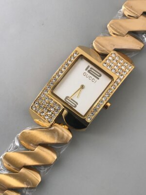 Gucci Zig Zag Swiss Daimond Embossed watch For Men 12