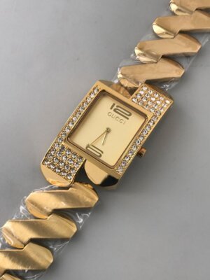 Gucci Zig Zag Swiss Daimond Embossed watch For Men 13