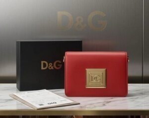 DOLCE & GABBANA 12A PREMIUM HIGH QUAILITY BIG SLING BAG 113