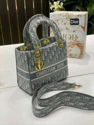 CHRISTIAN DIOR LADY D-LITE BAG 12A PREMIUM HIGH QUAILITY BIG SLING BAG 119