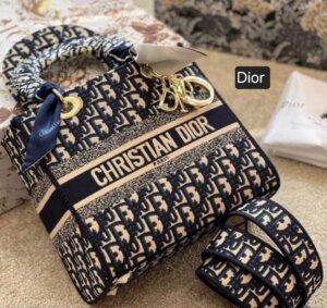 CHRISTIAN DIOR LADY D-LITE BAG 12A PREMIUM HIGH QUAILITY BIG SLING BAG 122